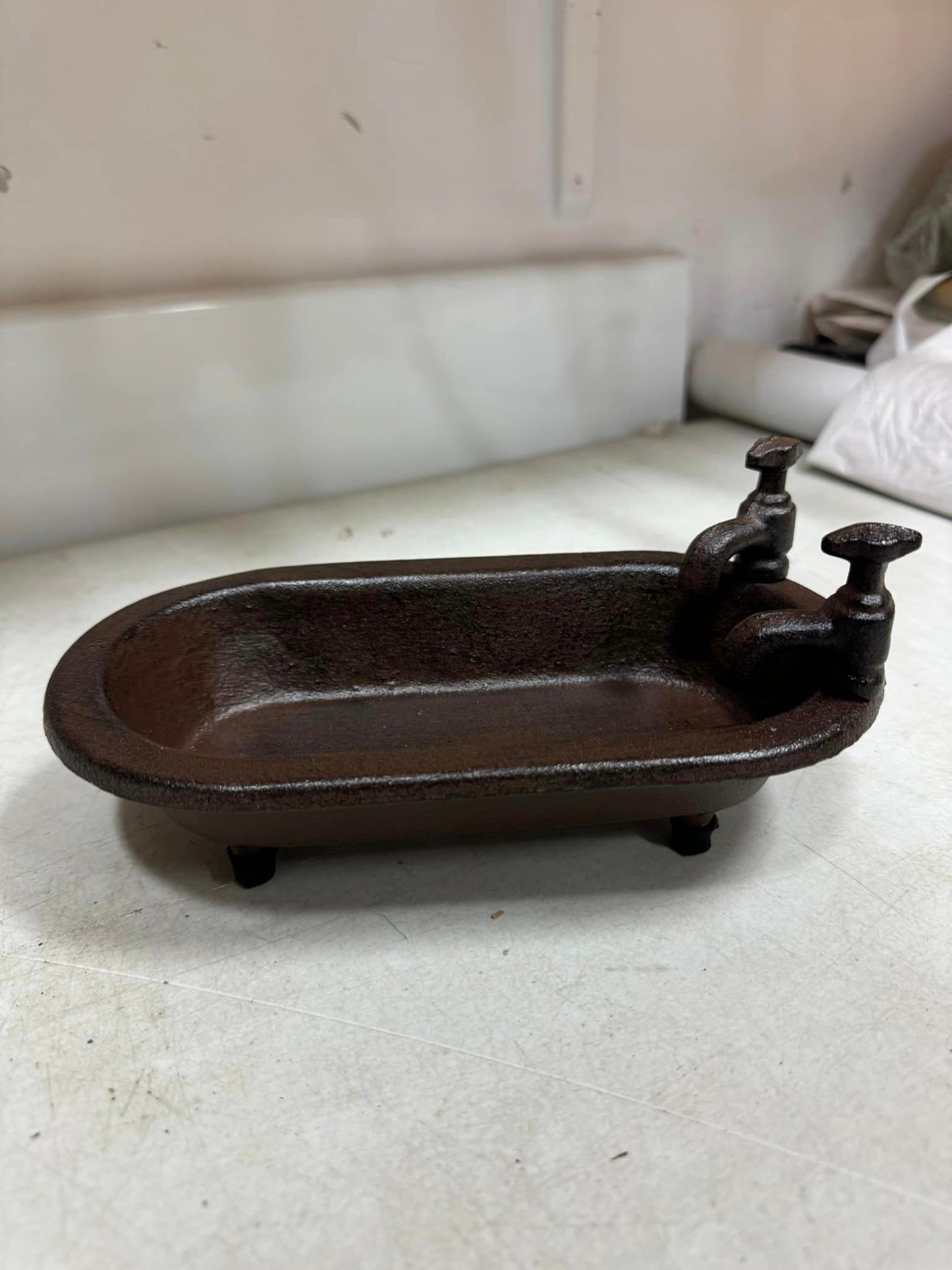 Cast iron Birdbath