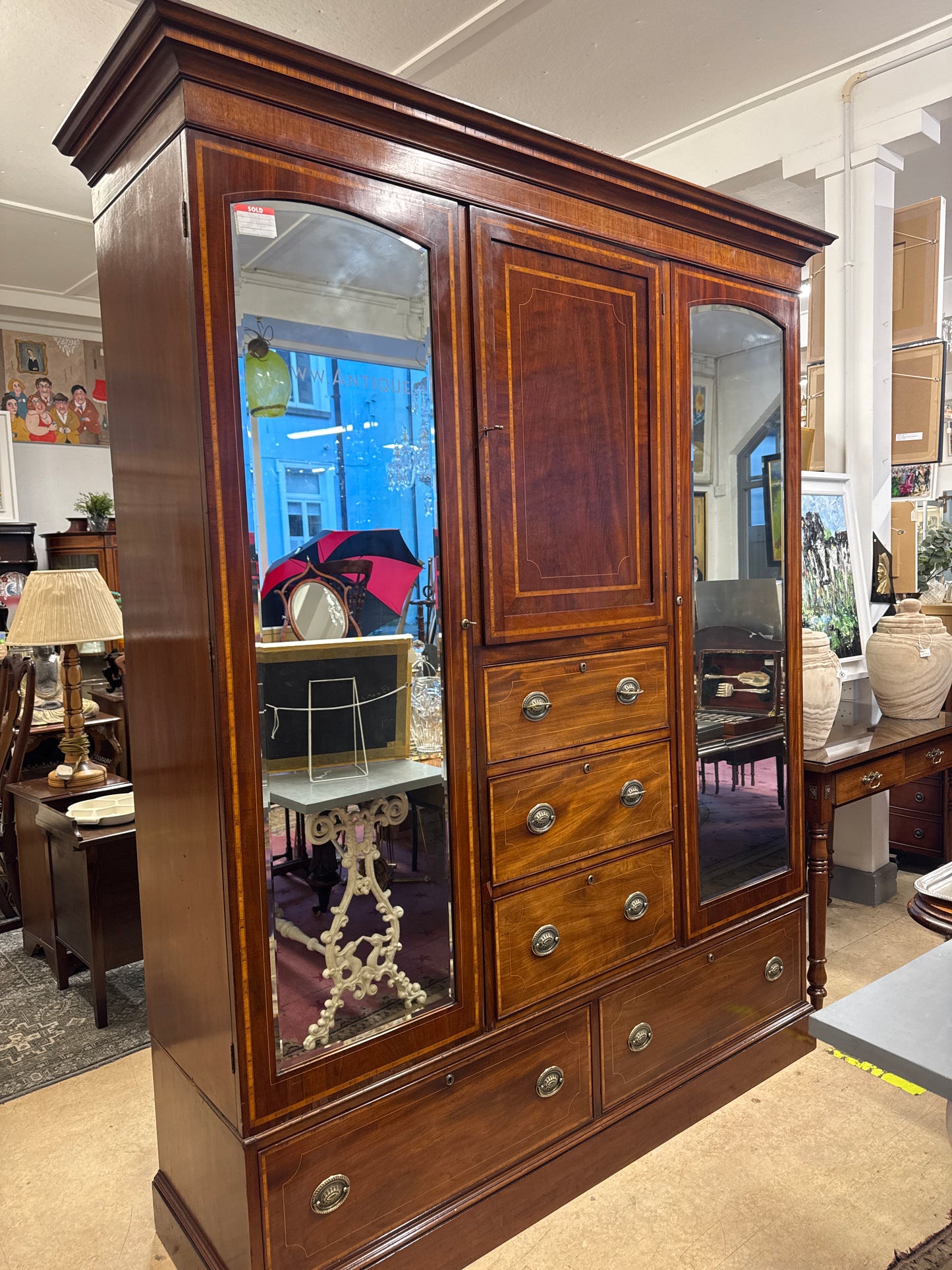 Quality Inlaid Mahogany Wardrobe