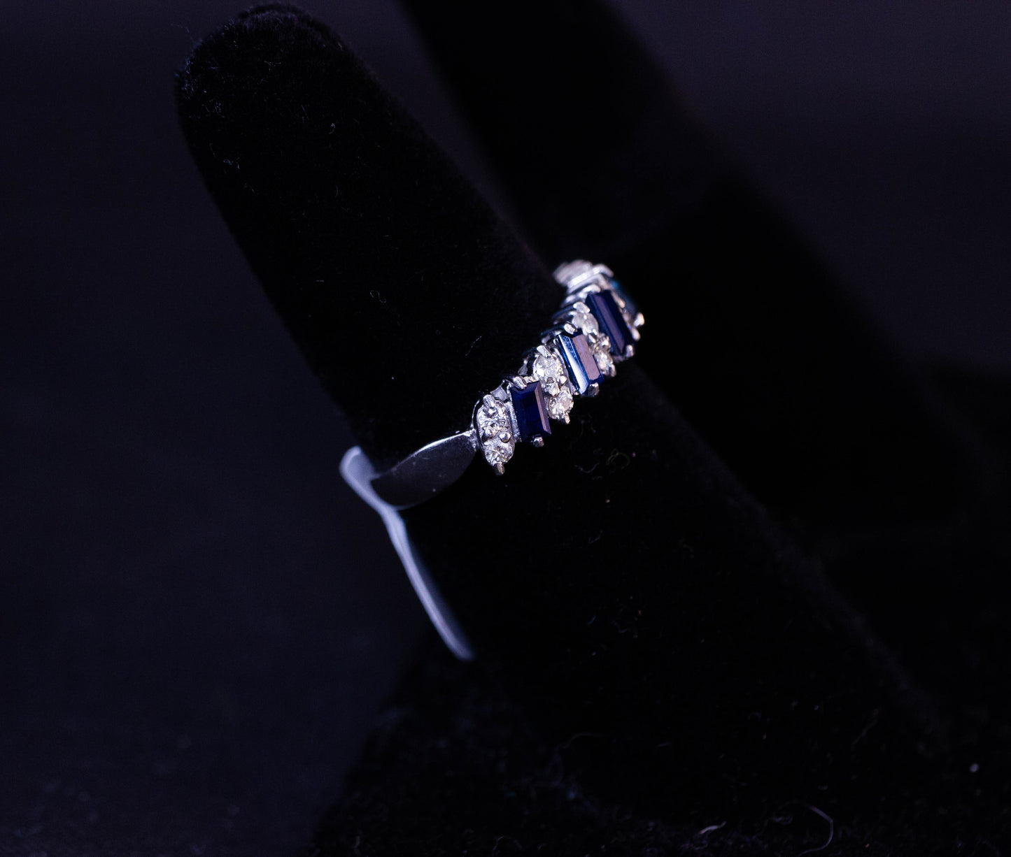 Diamond & Sapphire Ring