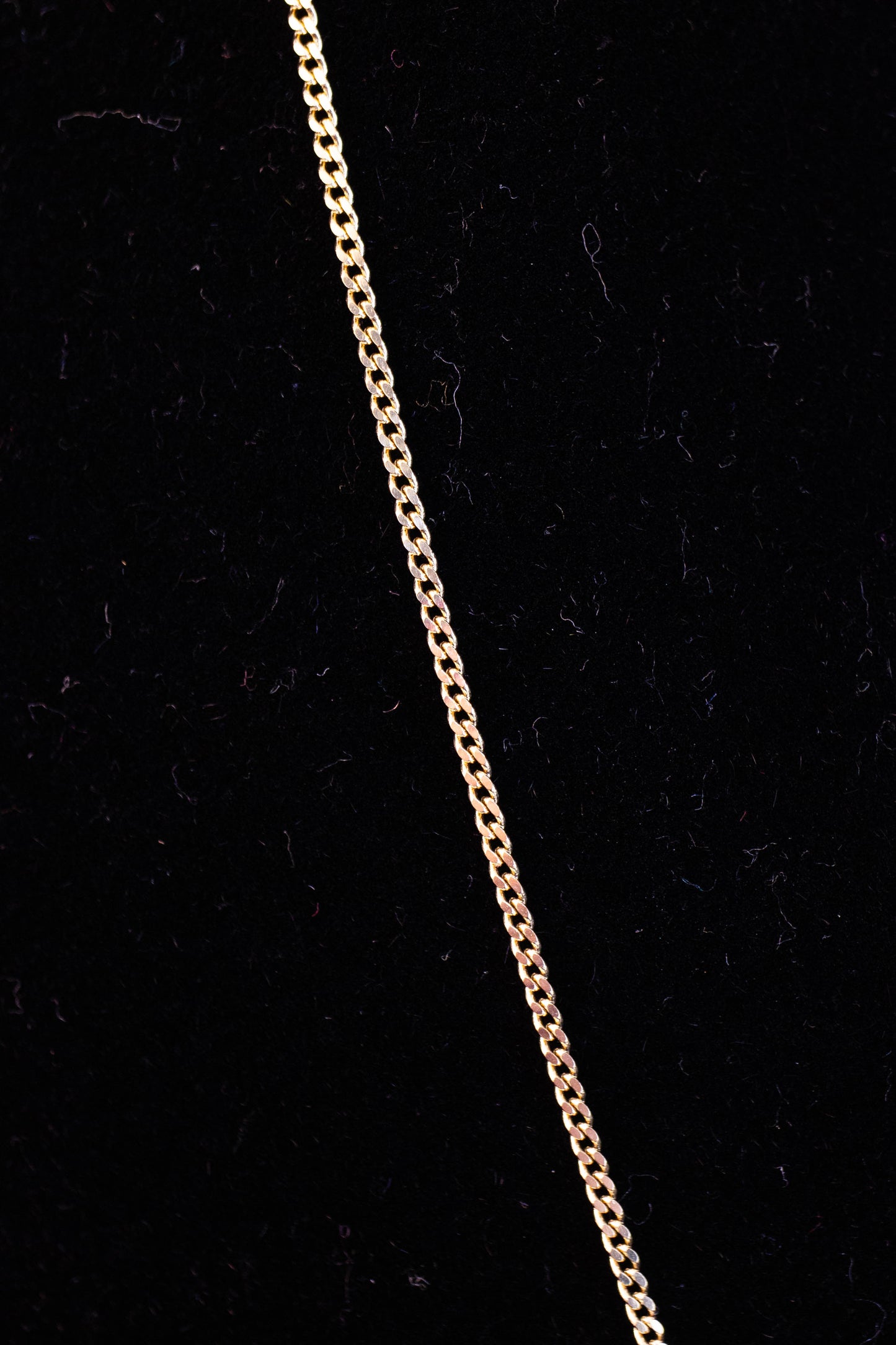 Gold Pendant Necklace