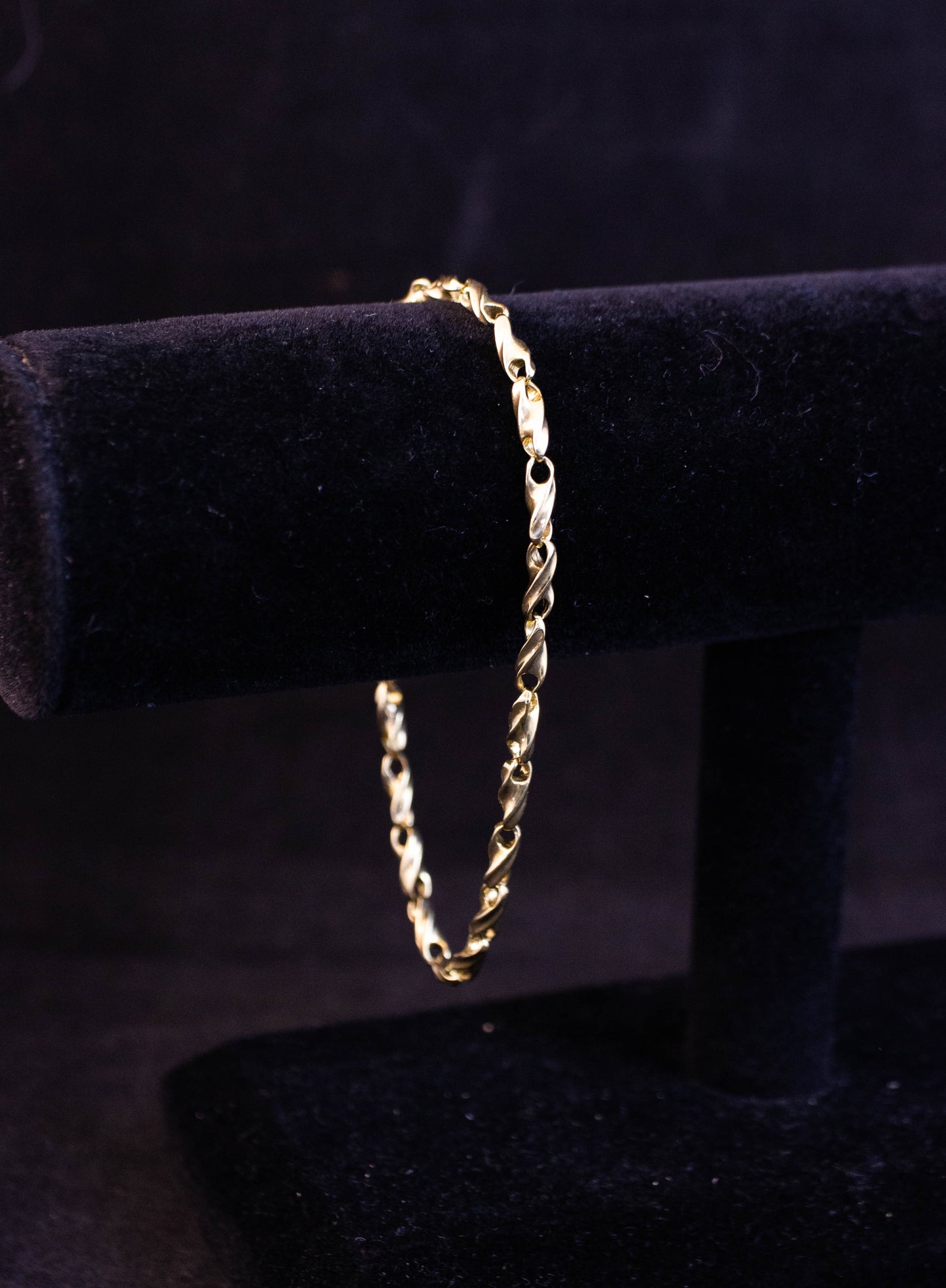 Fancy Link Twist Bracelet