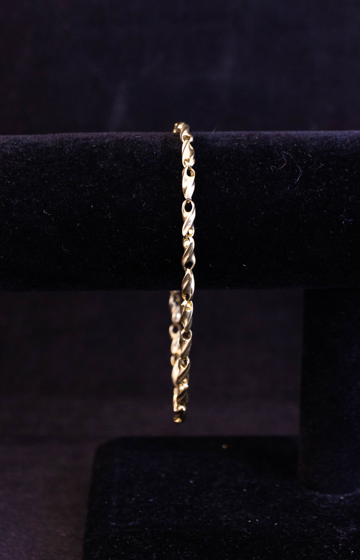 Fancy Link Twist Bracelet