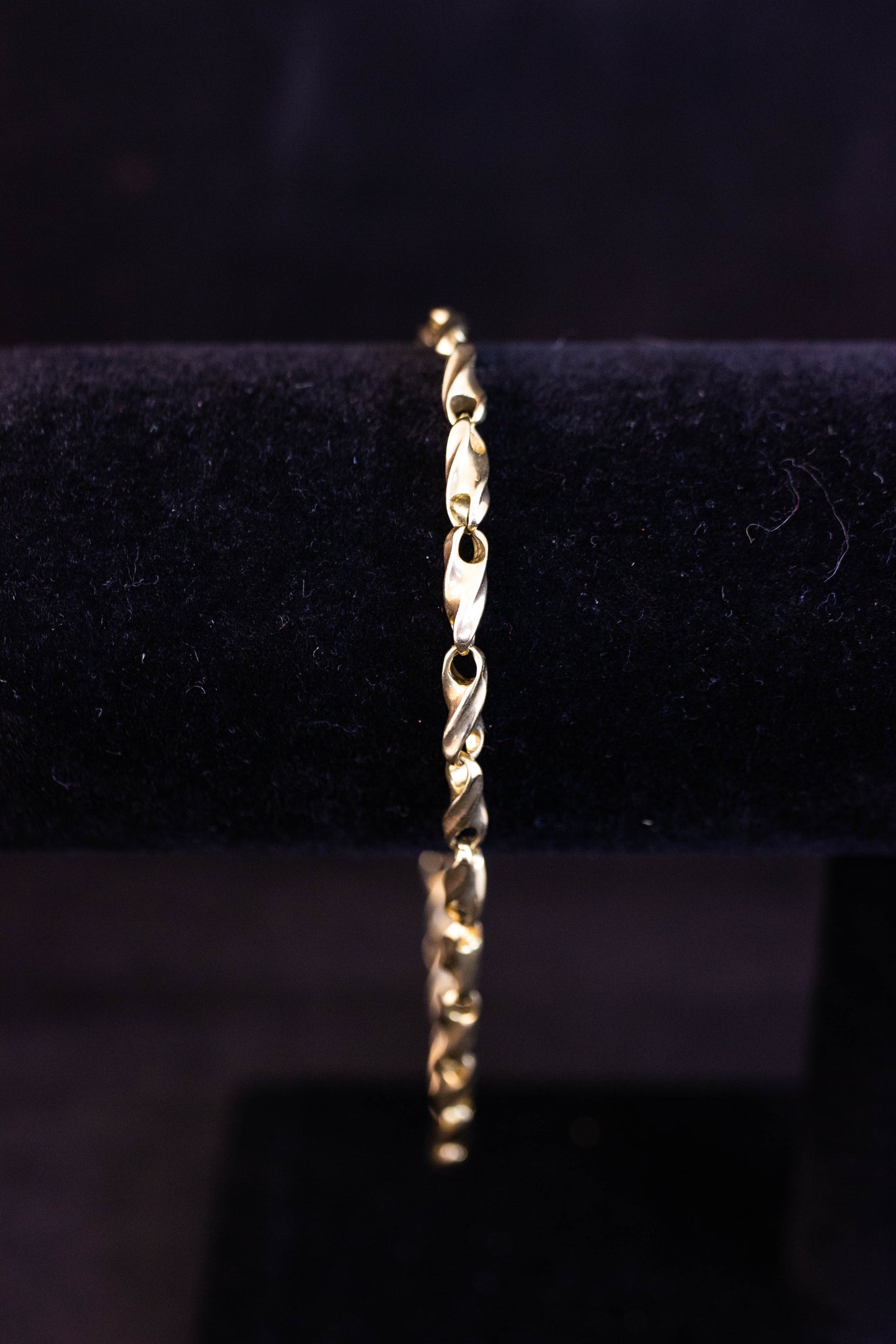 Fancy Link Twist Bracelet