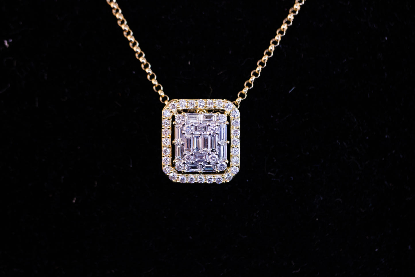 18k Gold Diamond Necklace