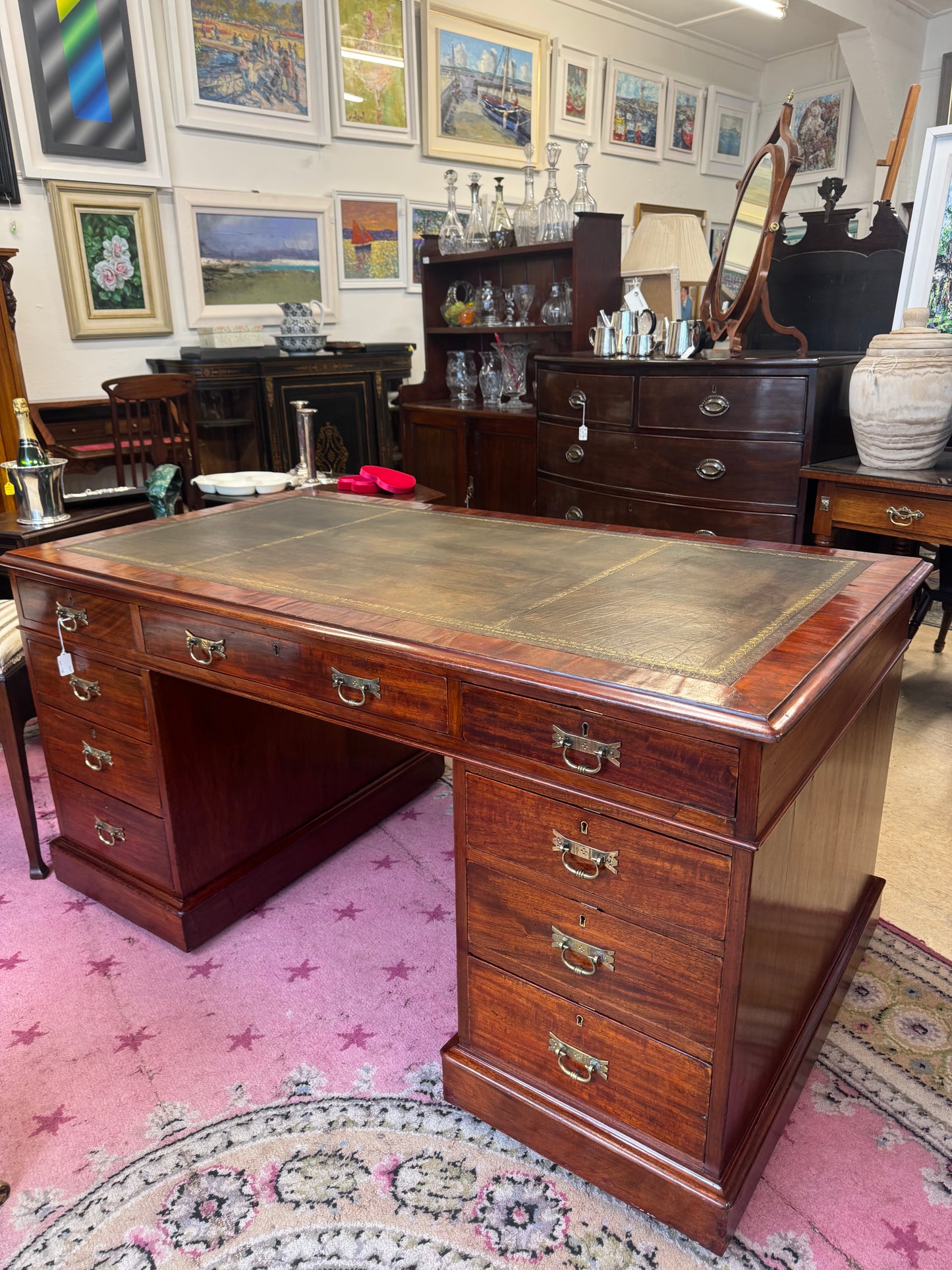 Quality Victorian Mahogany Pedestal Desk