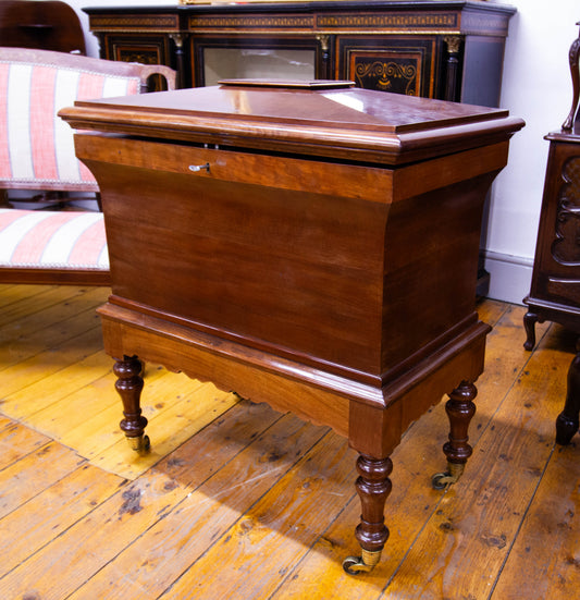 Mahogany Cellarette