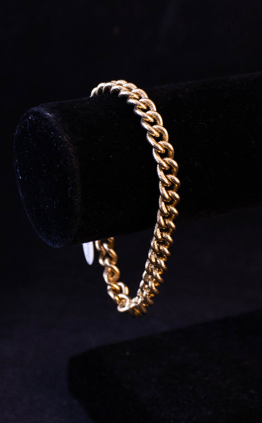 Gold Curb Link Bracelet