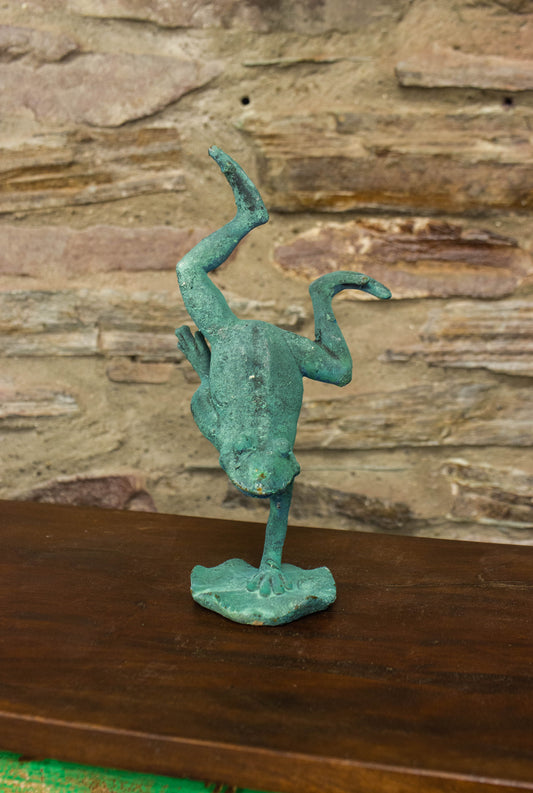 Cast Handstand Frog