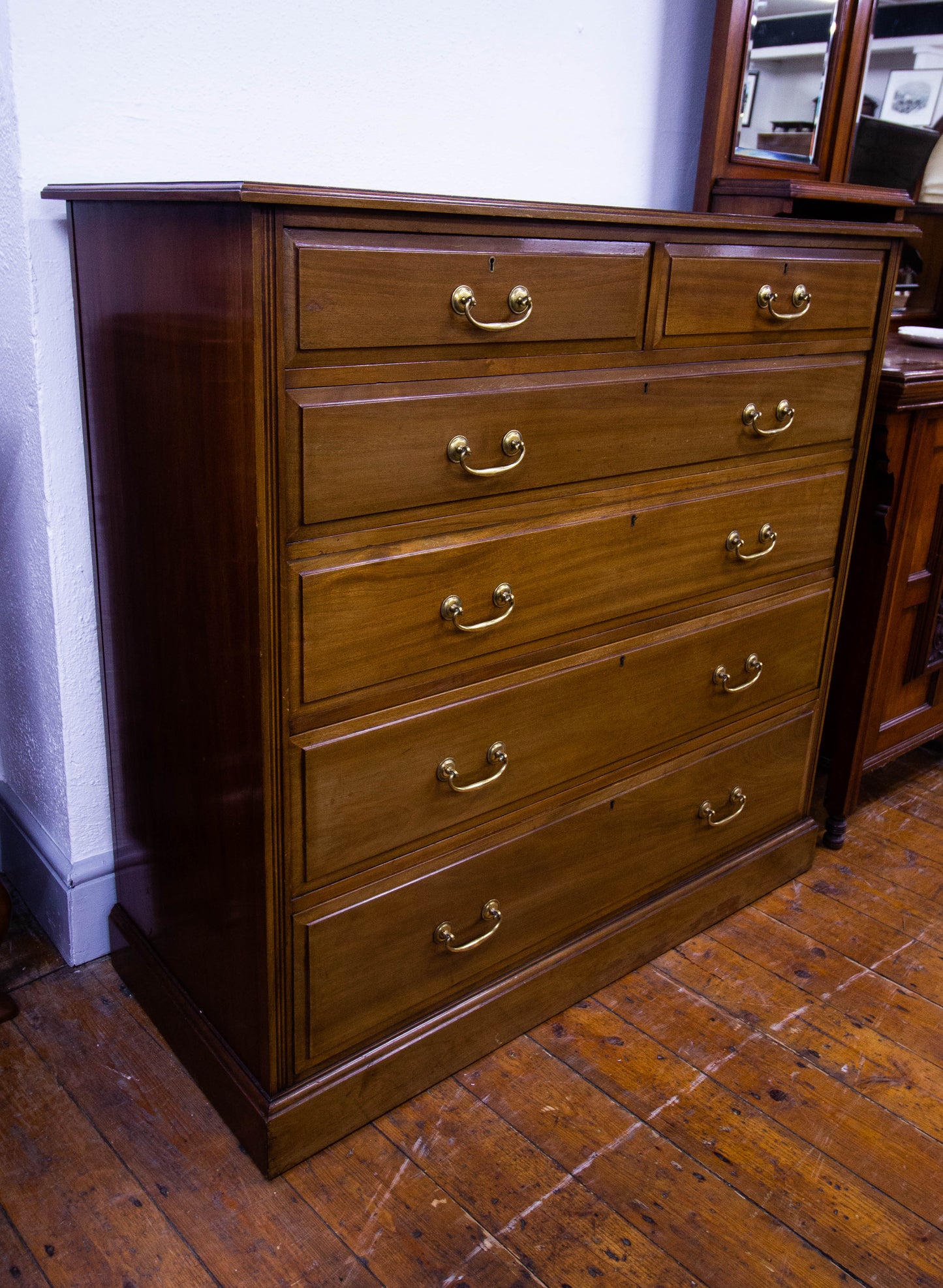 Quality Mahogany Chest of Drawers